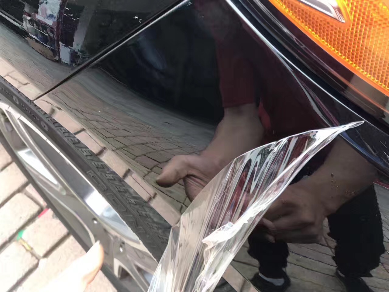 貼隱形車衣還用打蠟嗎？車衣和打蠟?zāi)膫€(gè)對(duì)車漆更具有保護(hù)作用？