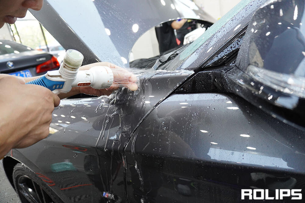 車衣怎么貼？汽車貼車衣詳細(xì)步驟流程教程（7）